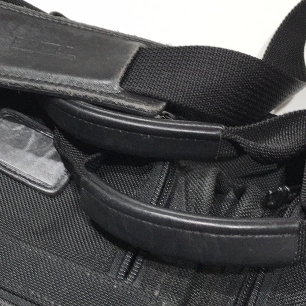 ๐๐๐ Authentic Tumi Expandable Organizer Bag - Picture 4 of 12